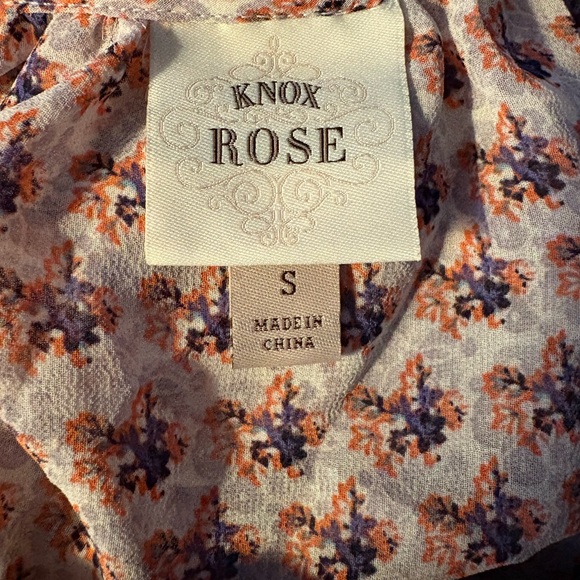 Knox Rose Floral Peasant Blouse - Red, Blue, White - Picture 3 of 4